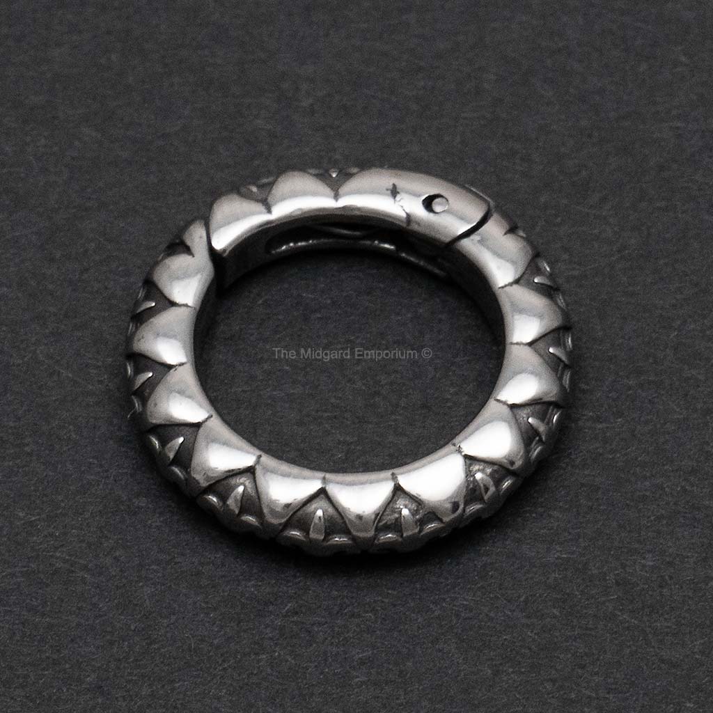 22mm Stainless Steel Fleur-de-lis Spring Gate Ring